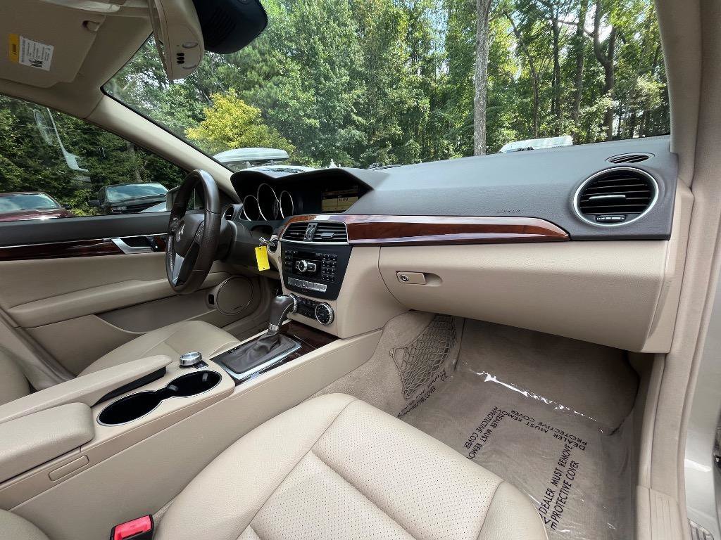Used 2012 Mercedes-Benz C 300 4MATIC Sedan image 43