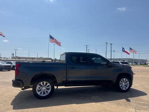 Used 2020 Chevrolet Silverado 1500 Custom w/ Custom Value Package RWD image 24