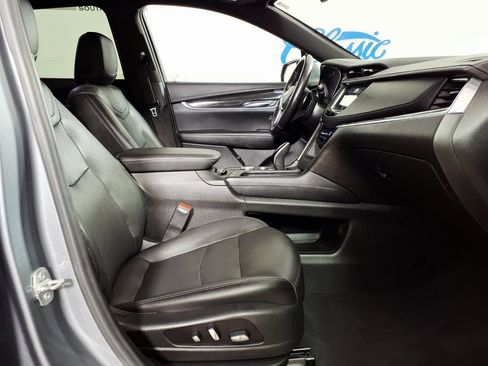 Used 2021 Cadillac XT5 Premium Luxury FWD image 11