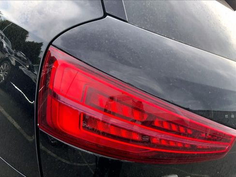 Used 2018 Audi Q3 2.0T Premium Plus w/ Premium Plus Package AWD/4WD image 29