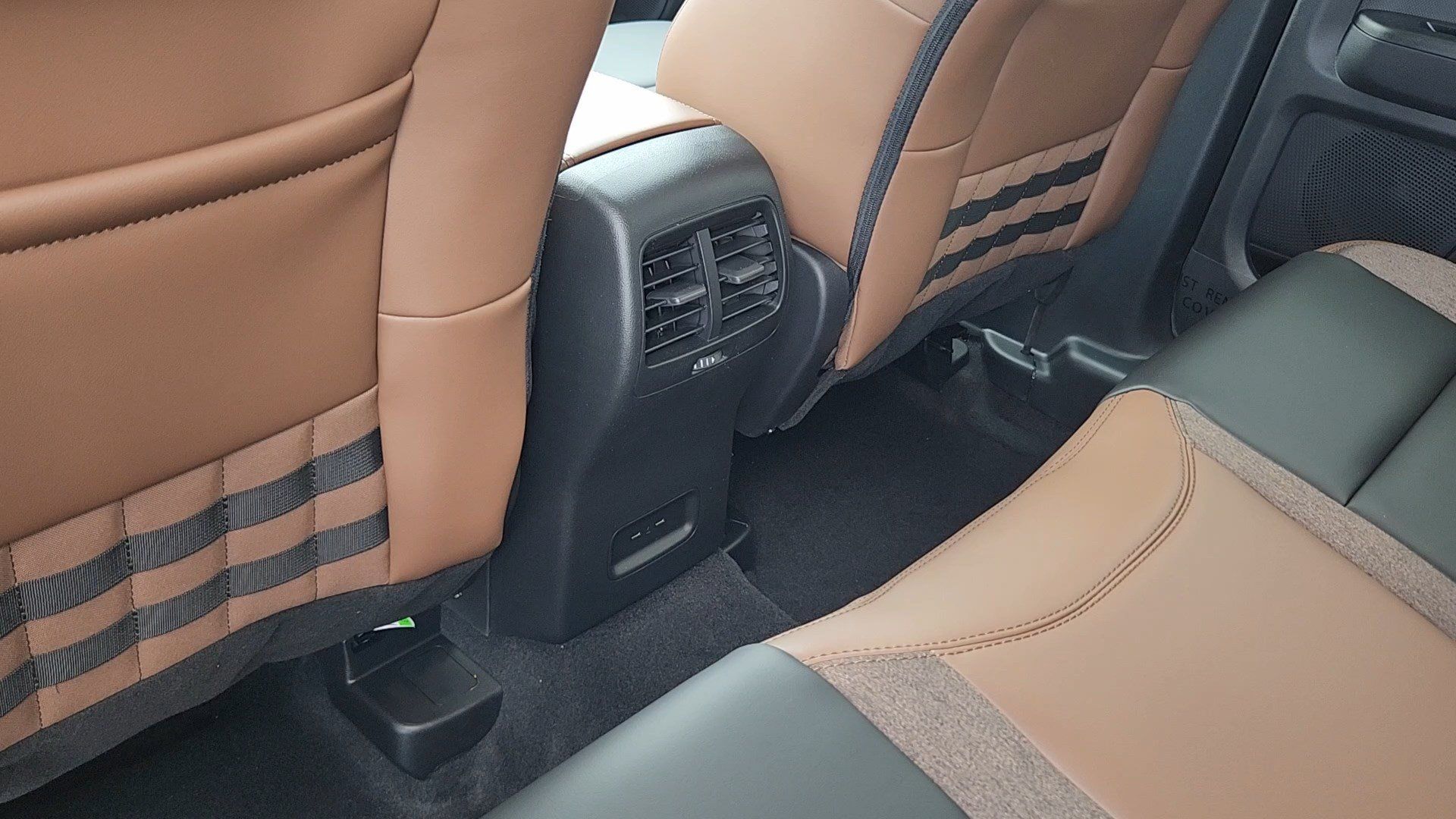 New 2026 Ford Bronco Sport Outer Banks w/ Outer Banks Tech Package+ AWD/4WD image 17