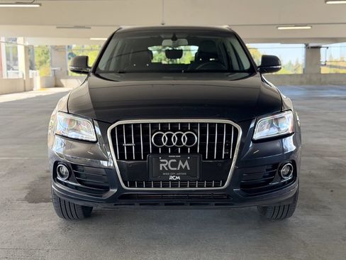 Used 2015 Audi Q5 2.0T Premium Plus w/ Technology Package AWD/4WD image 2