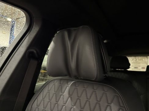 Used 2025 BMW X5 xDrive50e image 48