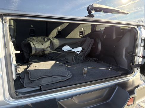 Used 2023 Jeep Wrangler Unlimited Rubicon 4xe w/ Cold Weather Group image 29