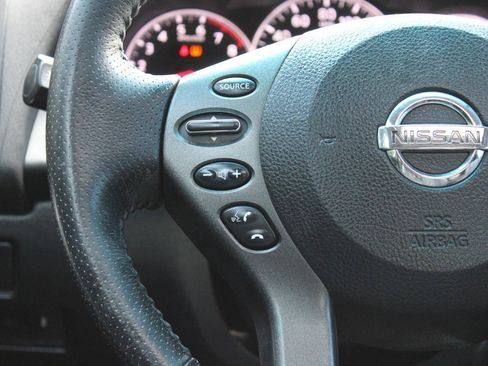 Used 2011 Nissan Altima 2.5 S w/ 2.5S Premium Pkg FWD image 34