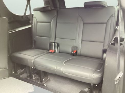 Used 2021 GMC Yukon XL Denali w/ Denali Premium Package image 22