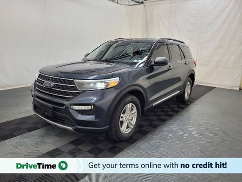 Used 2024 Ford Explorer XLT w/ Equipment Group 202A AWD/4WD image 1