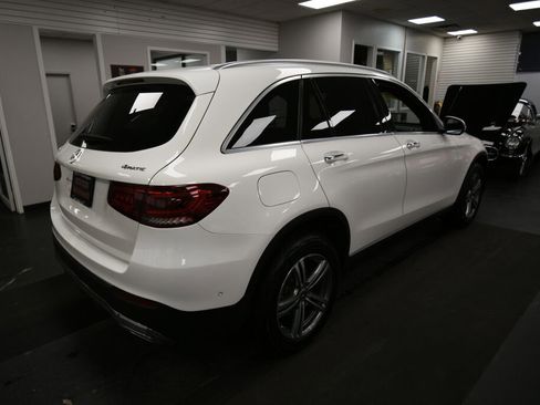 Used 2021 Mercedes-Benz GLC 300 4MATIC image 8