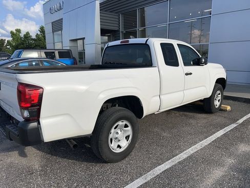 Used 2021 Toyota Tacoma SR RWD image 8