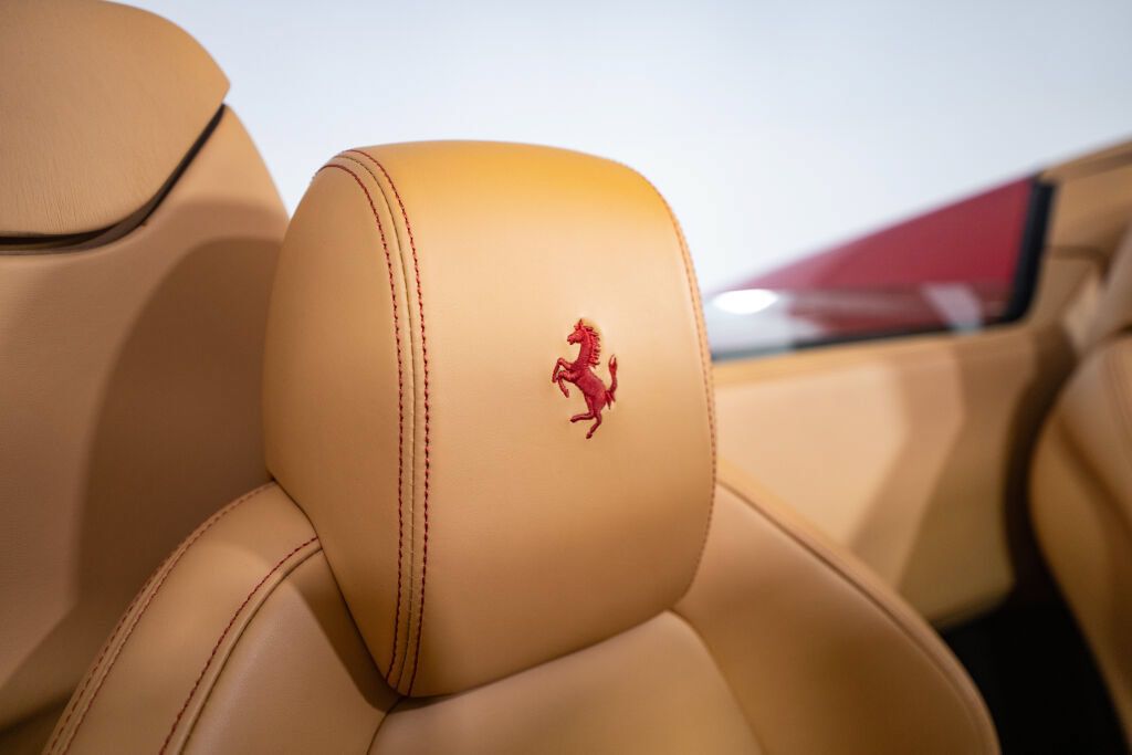 Used 2014 Ferrari 458 Spider RWD image 38