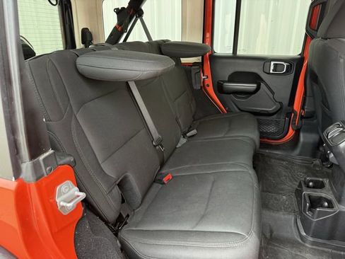 Used 2020 Jeep Wrangler Unlimited Sport S image 31