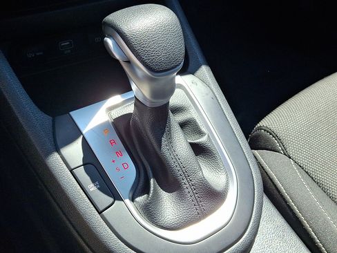 Certified 2024 Kia Forte LXS FWD image 14