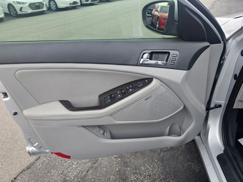 Used 2013 Kia Optima EX w/ Premium Pkg image 13