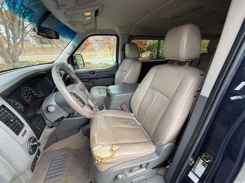 Used 2016 Nissan NV 3500 SL image 12