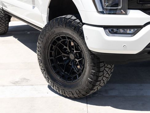Used 2023 Ford F150 Platinum w/ FX4 Off-Road Package AWD/4WD image 4