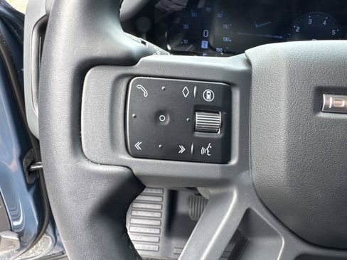 Certified 2026 Land Rover Defender 110 S AWD/4WD image 31