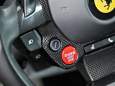 Used 2020 Ferrari 812 Superfast RWD image 25