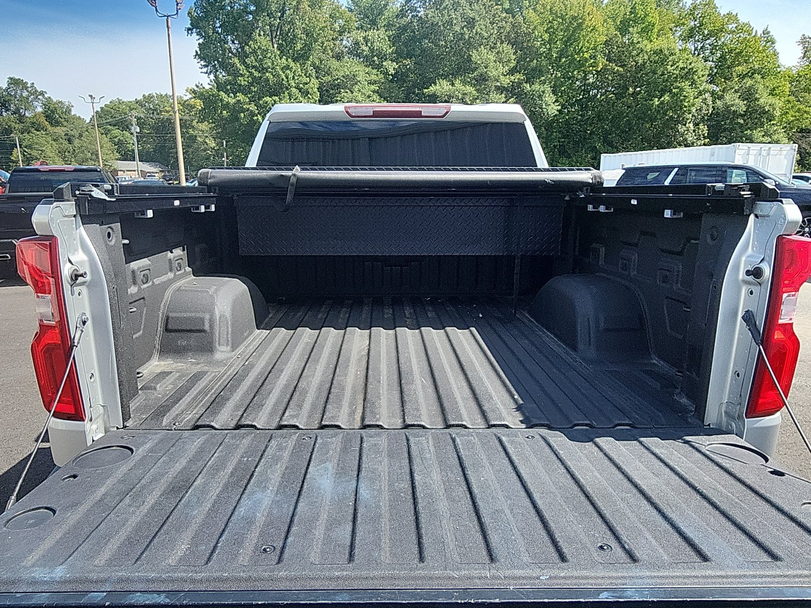 Used 2020 Chevrolet Silverado 1500 RST AWD/4WD image 25