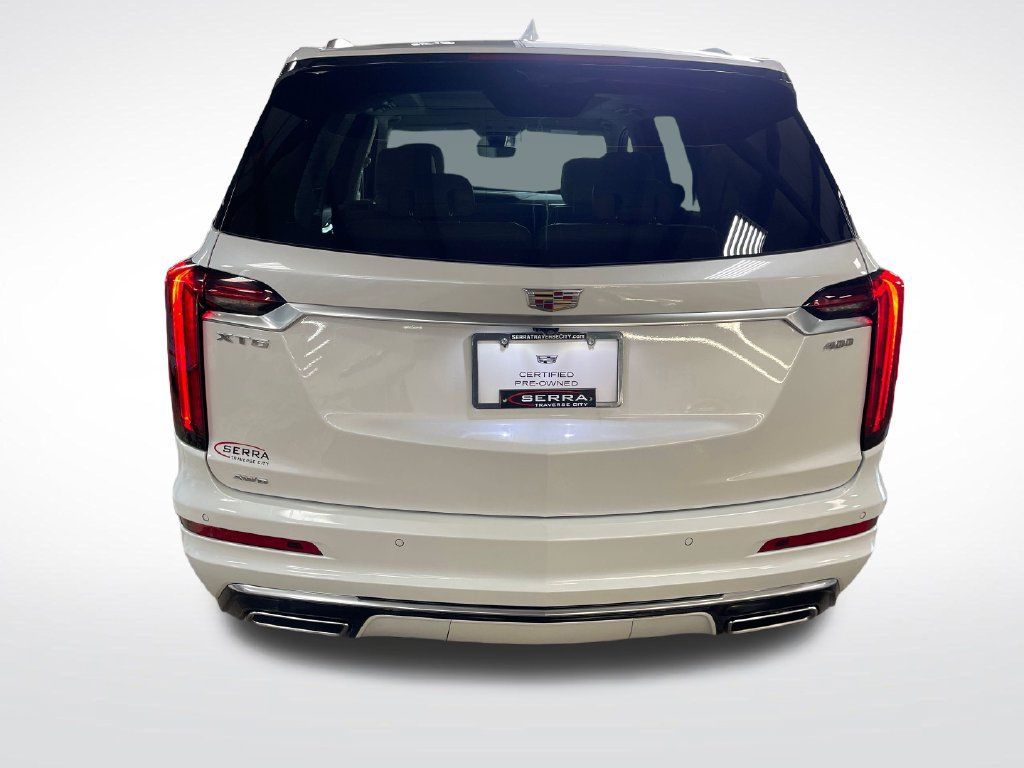 Used 2024 Cadillac XT6 Premium Luxury w/ Technology Package AWD/4WD image 4