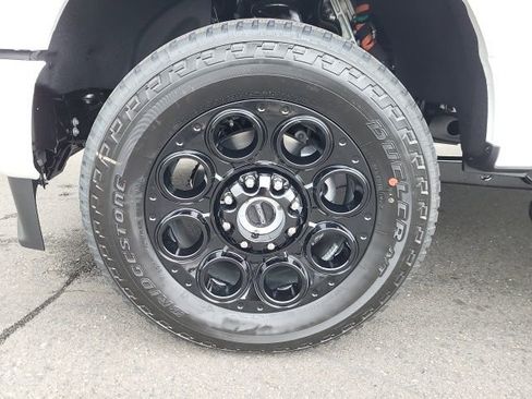 New 2026 Ford F350 Lariat w/ Black Appearance Package image 10