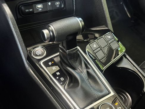 Used 2024 Kia Sportage EX FWD image 16