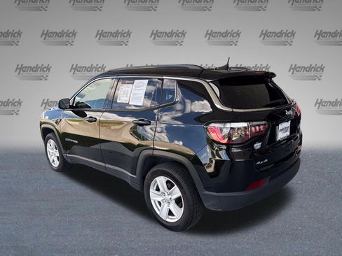 Used 2022 Jeep Compass Latitude AWD/4WD image 7