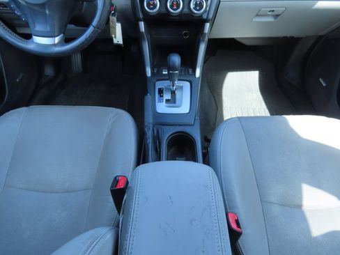 Used 2016 Subaru Forester 2.5i Limited AWD/4WD image 9