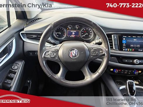 Used 2021 Buick Enclave Essence FWD image 7