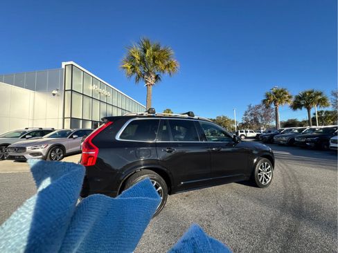 Used 2019 Volvo XC90 T6 Momentum image 15