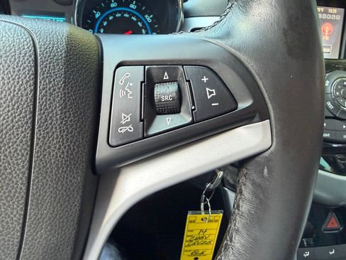 Used 2014 Chevrolet Cruze Diesel w/ Enhanced Safety Package FWD image 36
