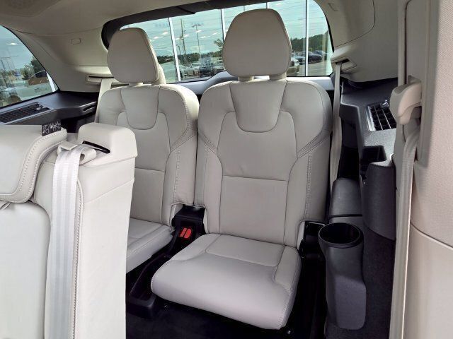 Used 2023 Volvo XC90 T8 Ultimate w/ Protection Package Premier AWD/4WD image 15