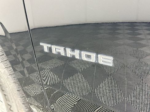 Used 2024 Chevrolet Tahoe Premier image 28