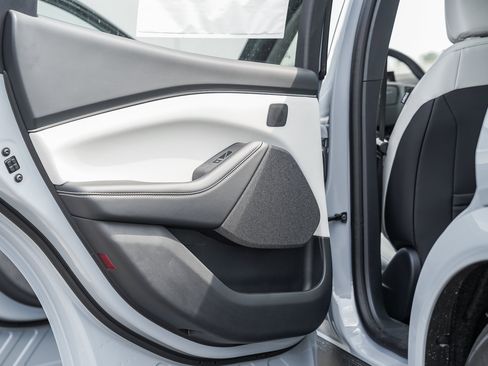 New 2025 Ford Mustang Mach-E Premium image 36