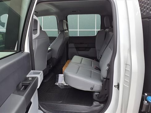 New 2025 Ford F550 4x4 Crew Cab Super Duty image 26
