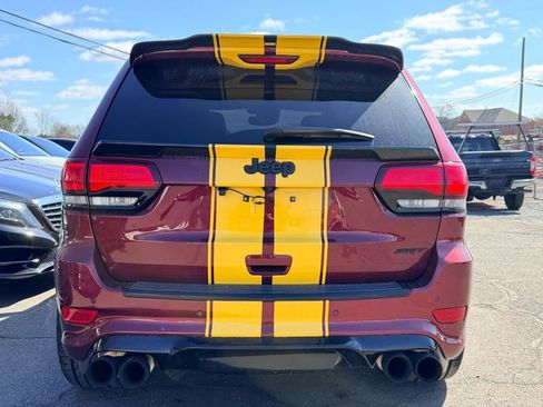 Used 2018 Jeep Grand Cherokee SRT image 8