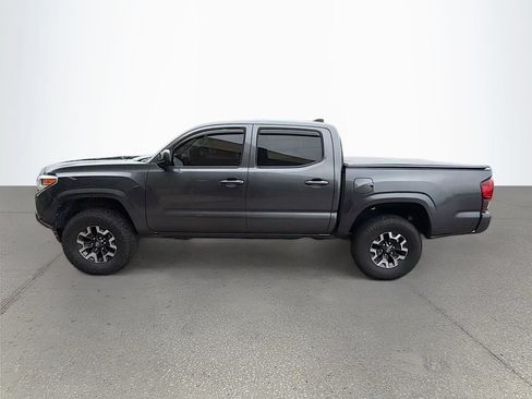 Used 2021 Toyota Tacoma SR AWD/4WD image 7