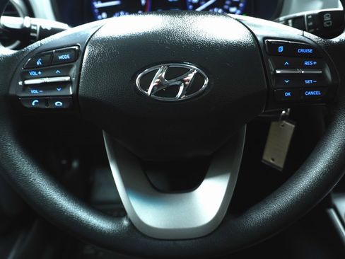 Used 2019 Hyundai Kona SE image 15