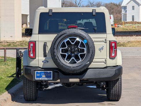 New 2026 Ford Bronco Outer Banks image 5