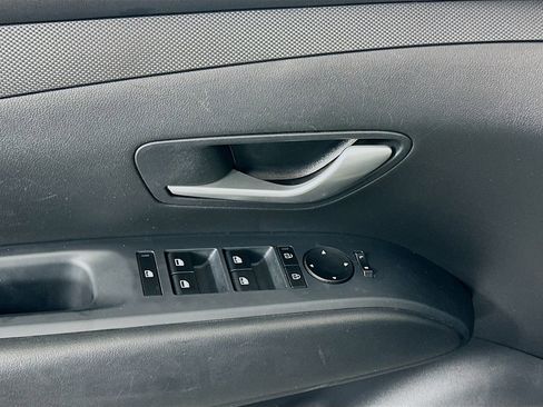 Certified 2025 Hyundai Tucson SEL image 17