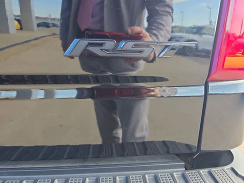 Used 2022 Chevrolet Silverado 1500 RST w/ Redline Edition image 11