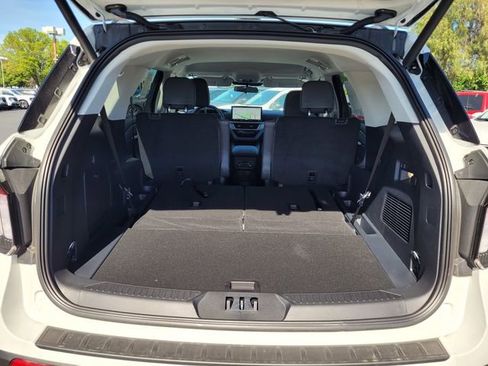 New 2026 Ford Explorer Active w/ Active Comfort Package image 18