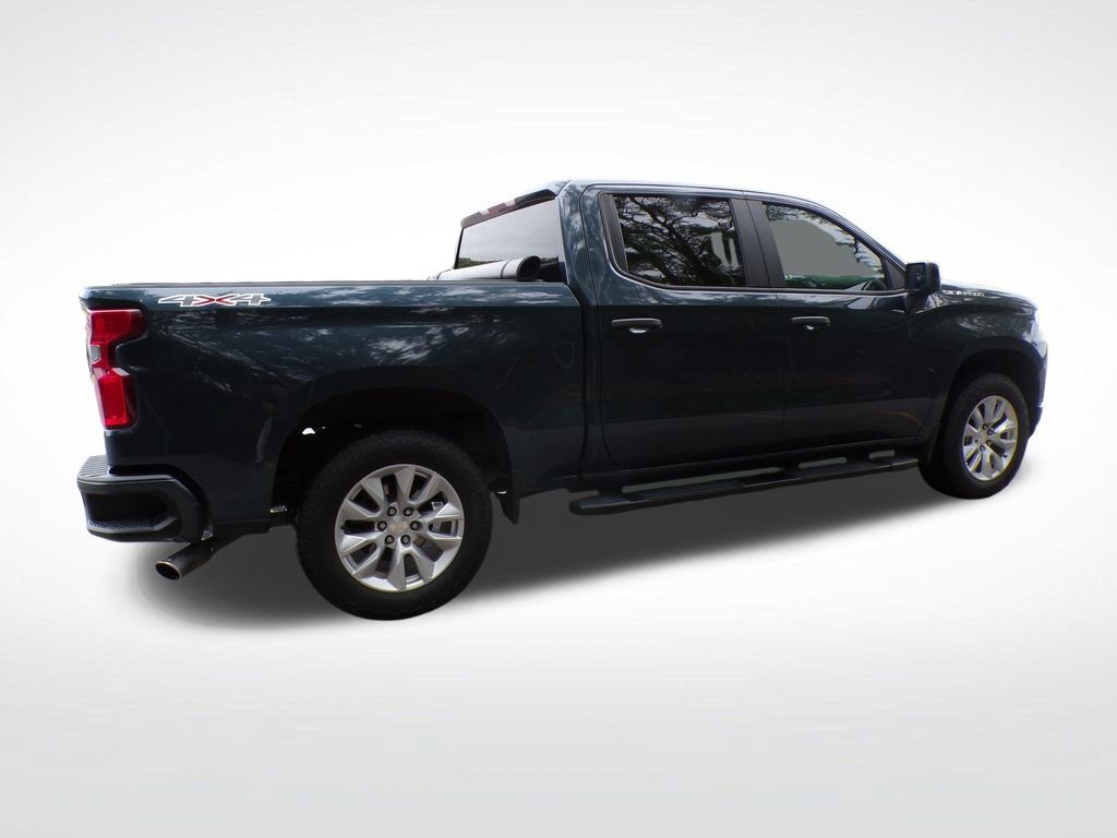 Used 2020 Chevrolet Silverado 1500 Custom w/ Custom Value Package AWD/4WD image 8