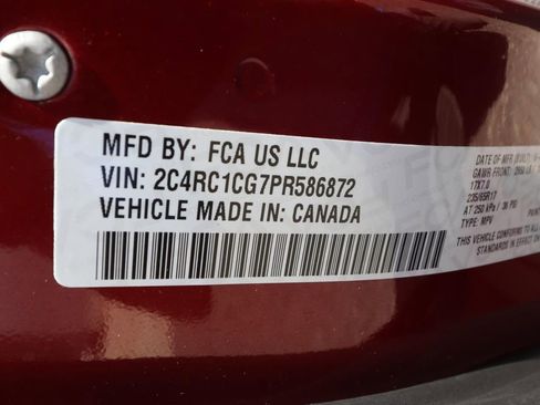Used 2023 Chrysler Voyager LX FWD image 24