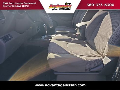 Used 2019 Nissan Frontier SV image 16