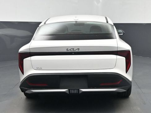Certified 2025 Kia K4 FWD image 27