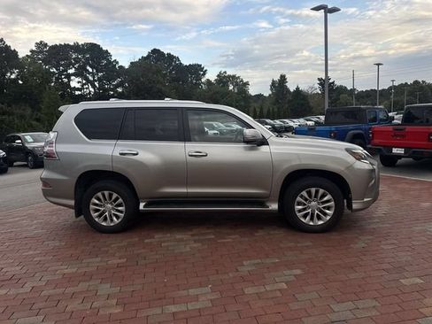 Used 2023 Lexus GX 460 Premium AWD/4WD image 15