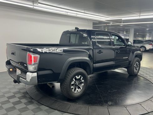 Used 2021 Toyota Tacoma TRD Off-Road image 3