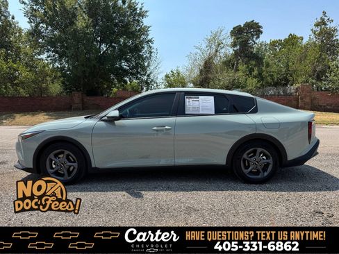 Used 2025 Kia K4 FWD image 3