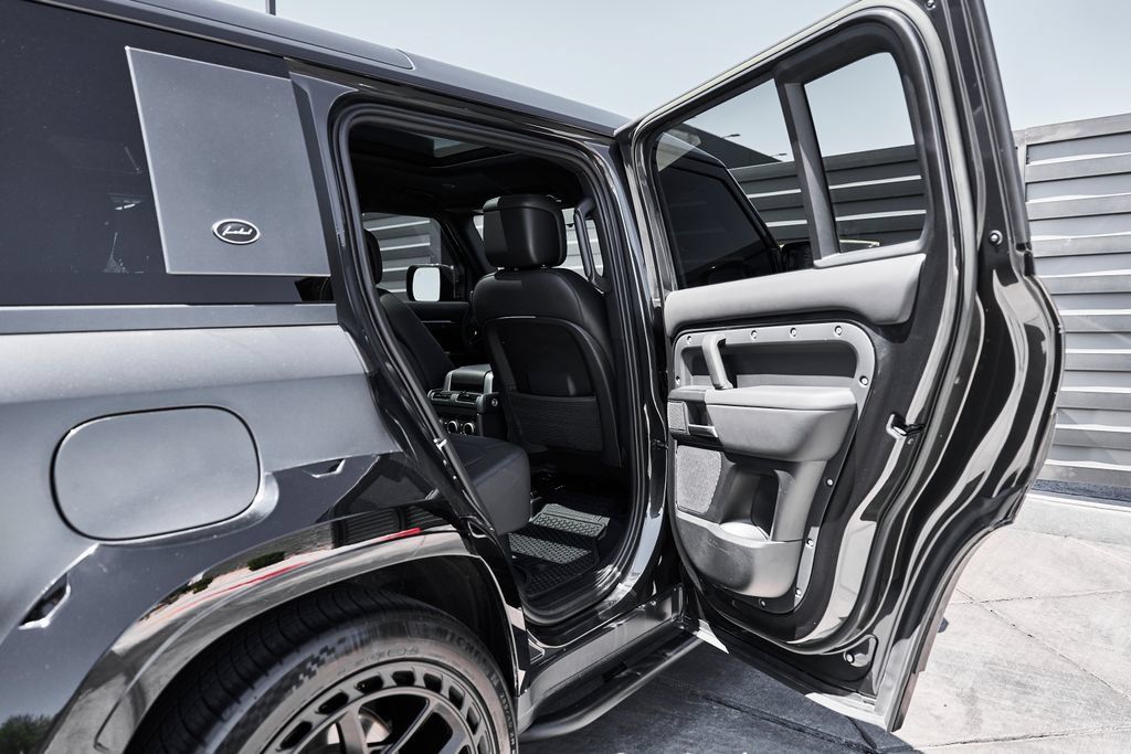 Used 2023 Land Rover Defender 110 Carpathian Edition AWD/4WD image 30