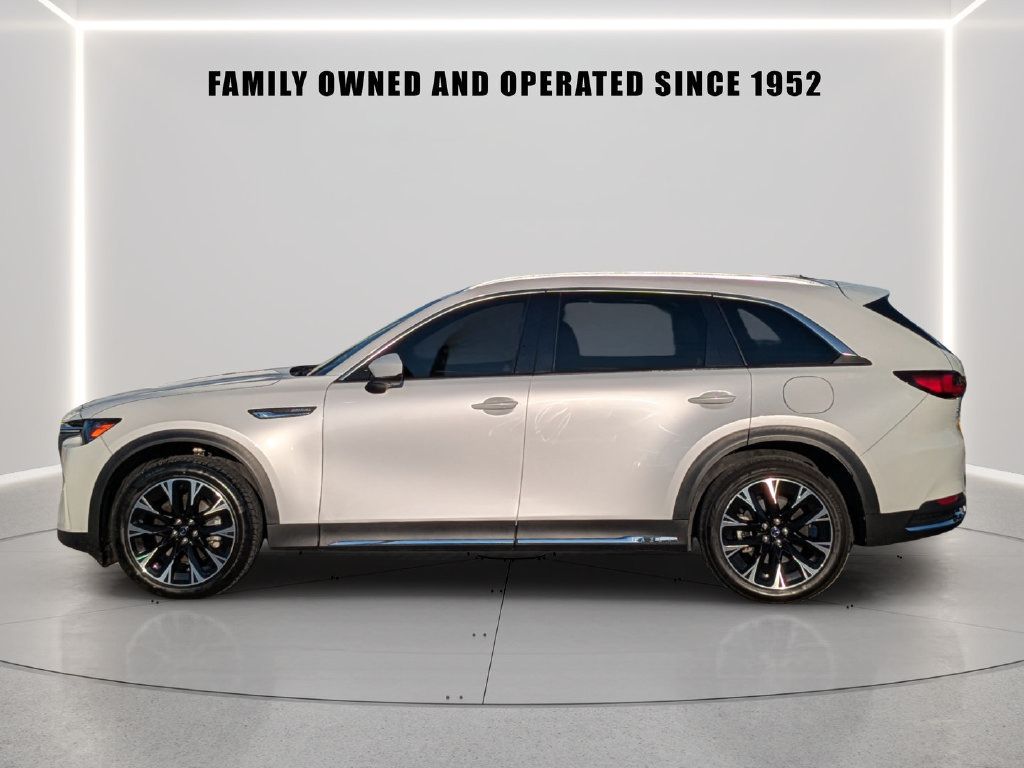 Used 2024 MAZDA CX-90 Plug-In Hybrid w/ Premium Plus AWD/4WD image 3